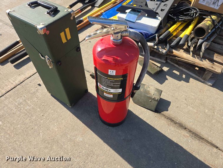 image for item ER1659 Fire fighting tools