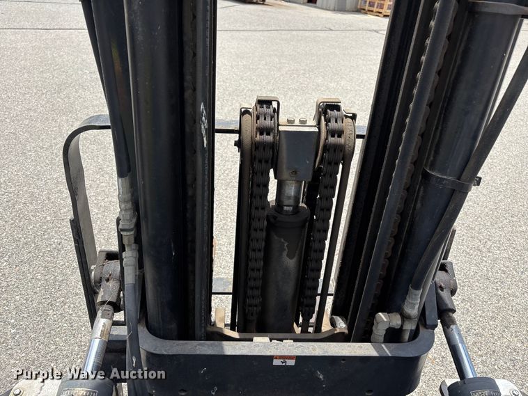 image for item ER7627 Nissan MUG1F2A35LV forklift