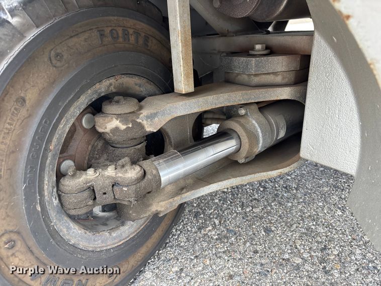 image for item ER7627 Nissan MUG1F2A35LV forklift