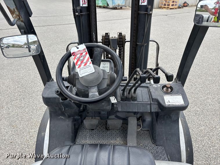 image for item ER7627 Nissan MUG1F2A35LV forklift