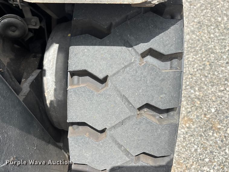 image for item ER7627 Nissan MUG1F2A35LV forklift