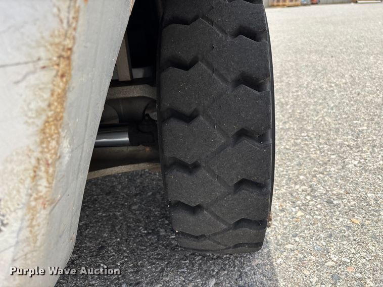 image for item ER7627 Nissan MUG1F2A35LV forklift