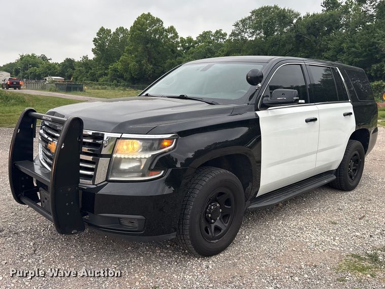 image for item ET2106 2020 Chevrolet Tahoe Police SUV