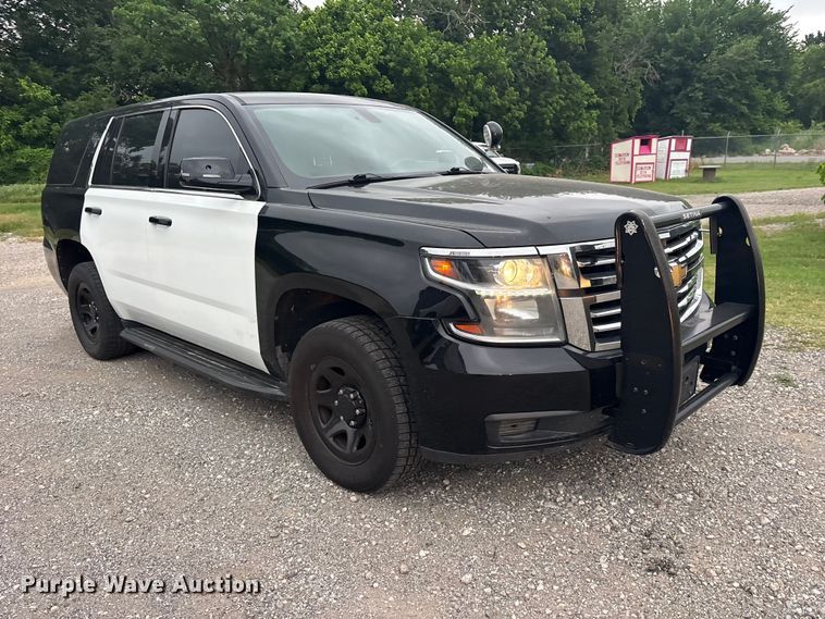 image for item ET2106 2020 Chevrolet Tahoe Police SUV