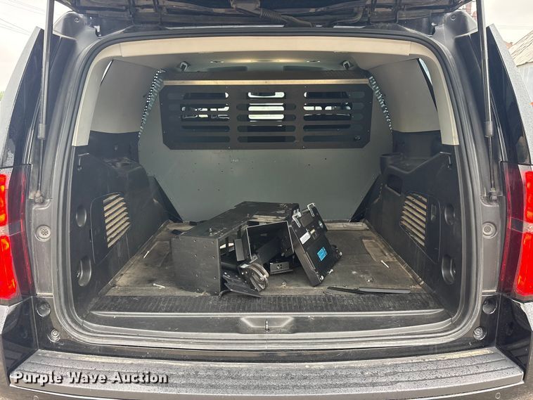 image for item ET2106 2020 Chevrolet Tahoe Police SUV