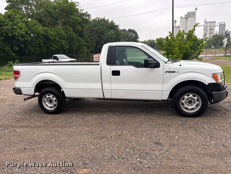 image for item ET2107 2013 Ford F150 pickup truck