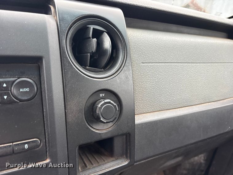 image for item ET2107 2013 Ford F150 pickup truck