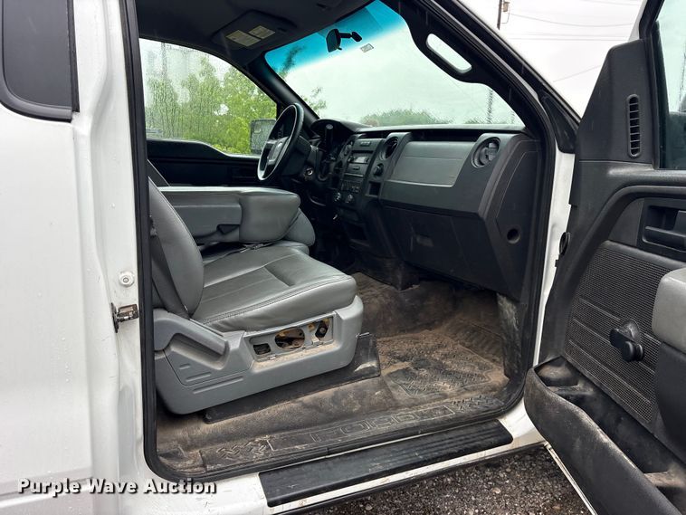 image for item ET2107 2013 Ford F150 pickup truck