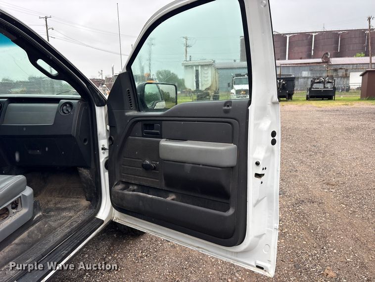 image for item ET2107 2013 Ford F150 pickup truck
