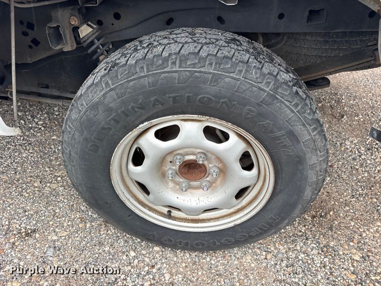 image for item ET2107 2013 Ford F150 pickup truck