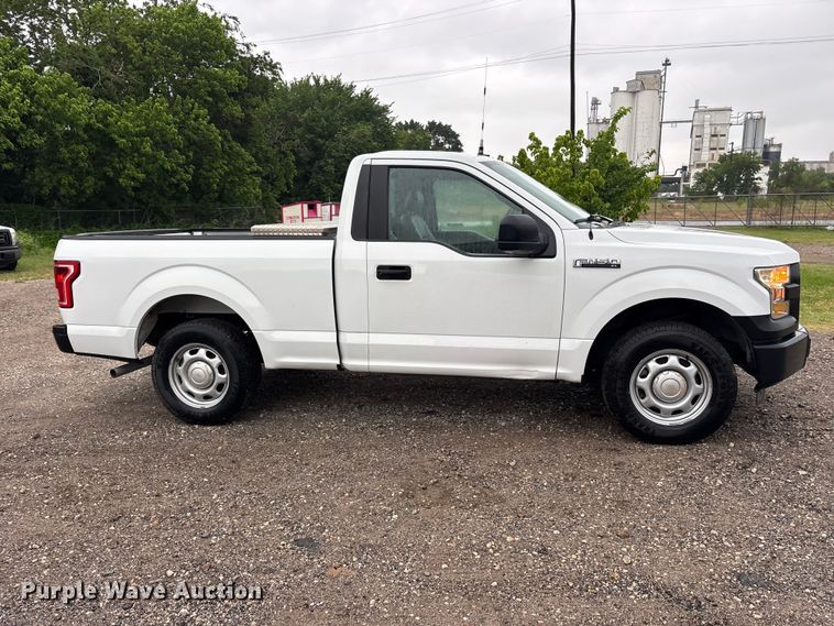 image for item ET2108 2015 Ford F150 XL pickup truck