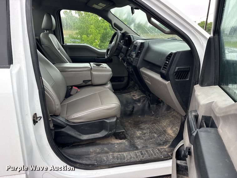 image for item ET2108 2015 Ford F150 XL pickup truck