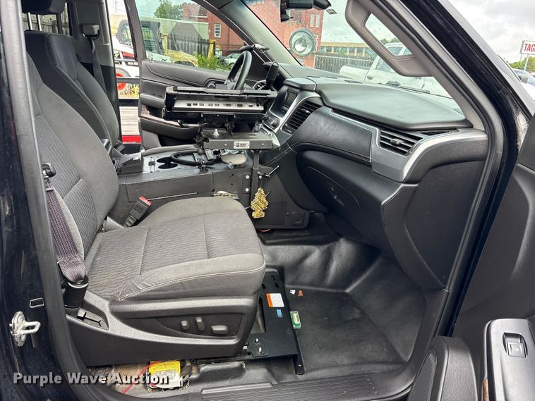 image for item ET2140 2015 Chevrolet Tahoe Police 