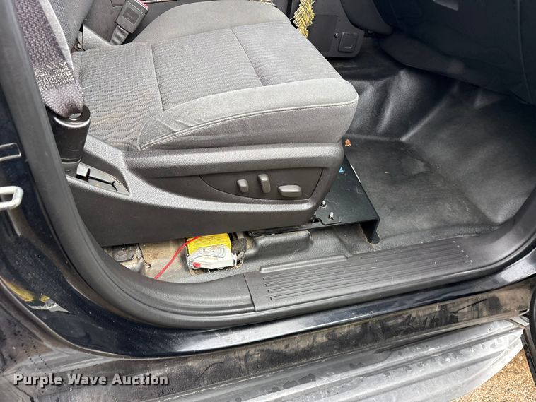 image for item ET2140 2015 Chevrolet Tahoe Police 