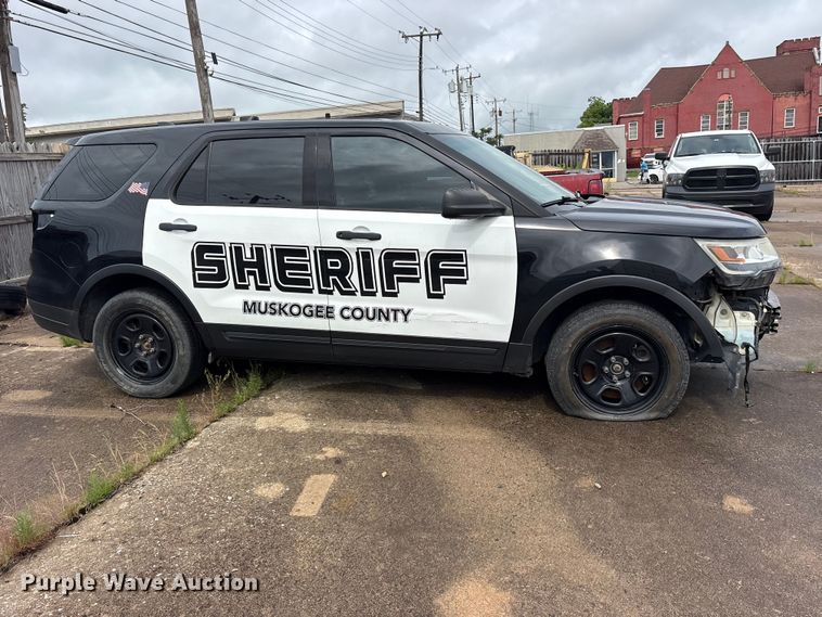 image for item ET2142 2018 Ford Explorer Police SUV
