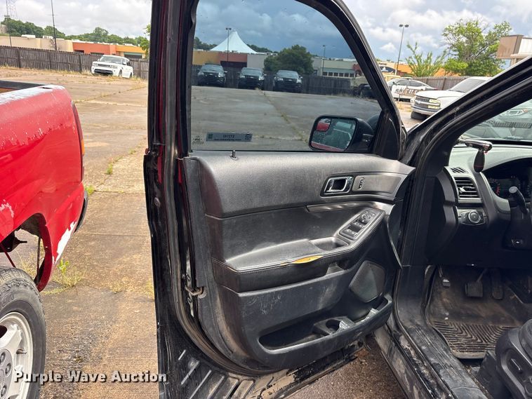 image for item ET2142 2018 Ford Explorer Police SUV