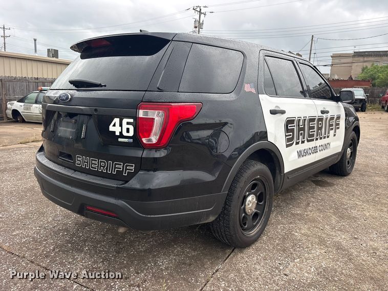 image for item ET2143 2018 Ford Explorer Police SUV
