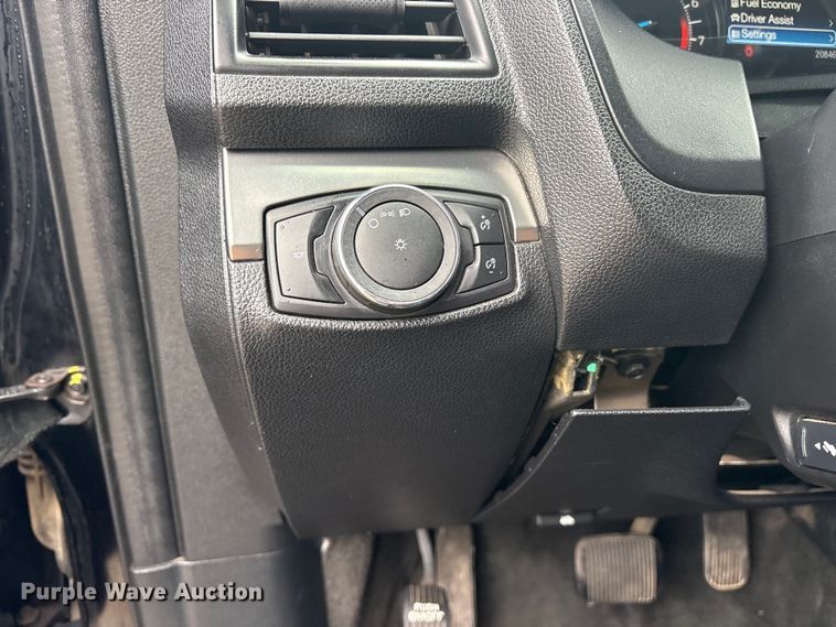 image for item ET2143 2018 Ford Explorer Police SUV