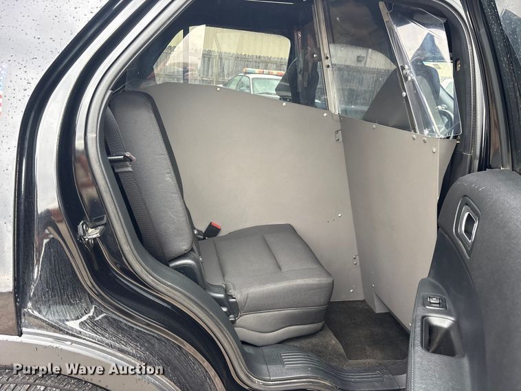 image for item ET2143 2018 Ford Explorer Police SUV