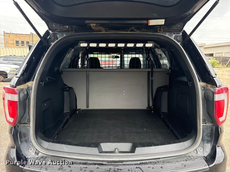 image for item ET2143 2018 Ford Explorer Police SUV