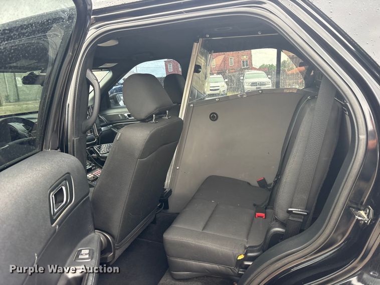 image for item ET2143 2018 Ford Explorer Police SUV