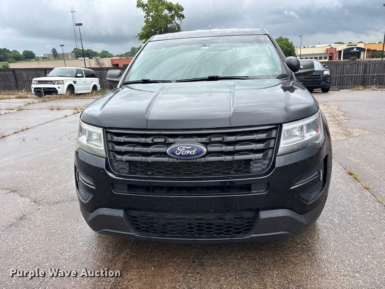 image for item ET2145 2018 Ford Explorer Police SUV