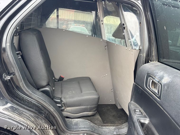 image for item ET2145 2018 Ford Explorer Police SUV