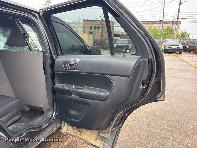 image for item ET2145 2018 Ford Explorer Police SUV