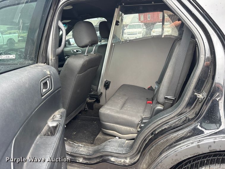 image for item ET2145 2018 Ford Explorer Police SUV