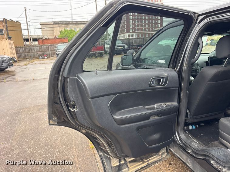 image for item ET2145 2018 Ford Explorer Police SUV