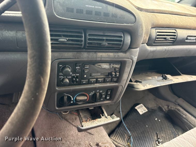 image for item ET2148 1995 Dodge Intrepid 