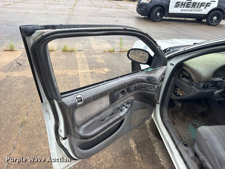 image for item ET2148 1995 Dodge Intrepid 