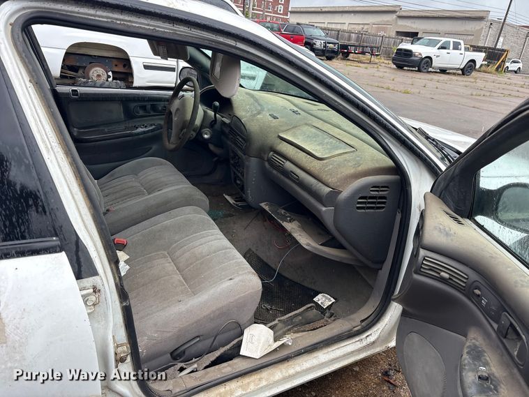 image for item ET2148 1995 Dodge Intrepid 