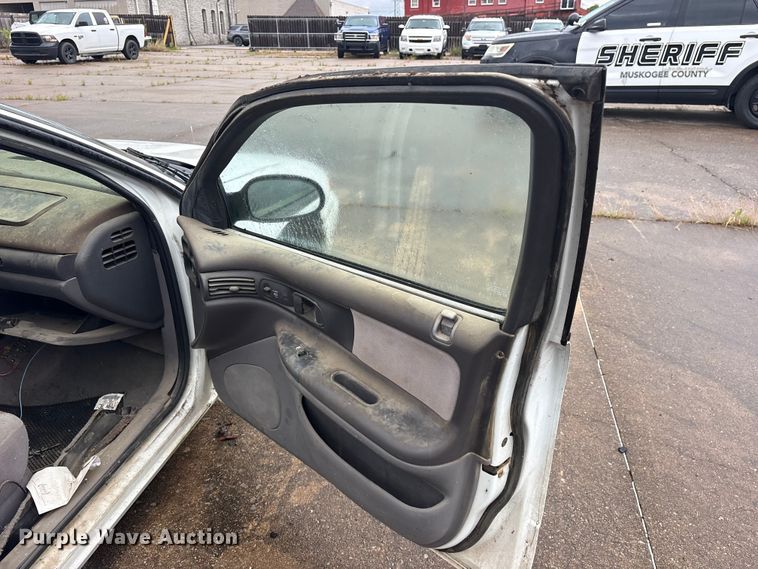 image for item ET2148 1995 Dodge Intrepid 