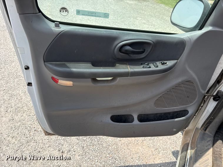 image for item ET6212 2001 Ford F150 Ext. Cab pickup truck