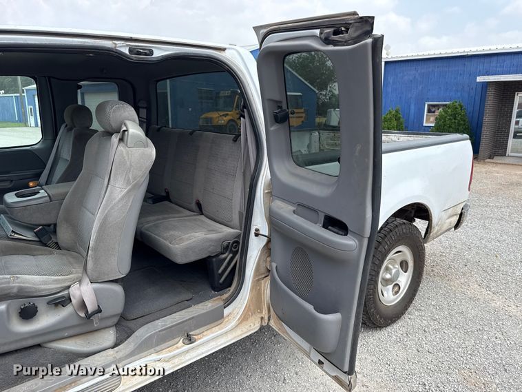 image for item ET6212 2001 Ford F150 Ext. Cab pickup truck