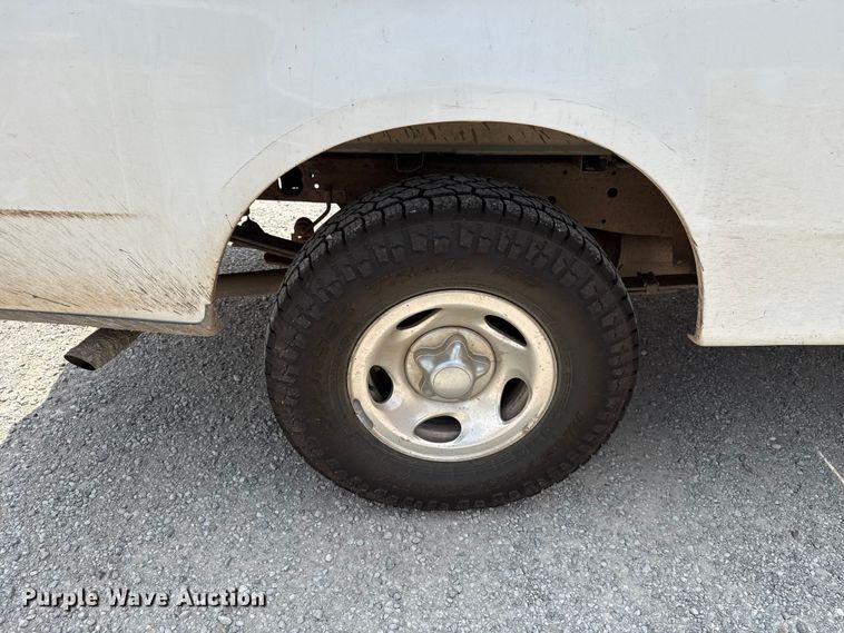 image for item ET6212 2001 Ford F150 Ext. Cab pickup truck