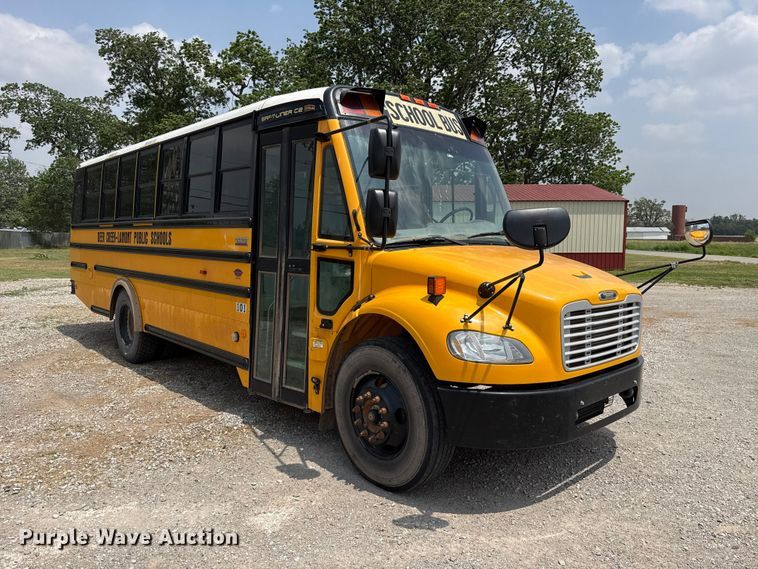 image for item ET6213 2018 Freightliner B2 school bus