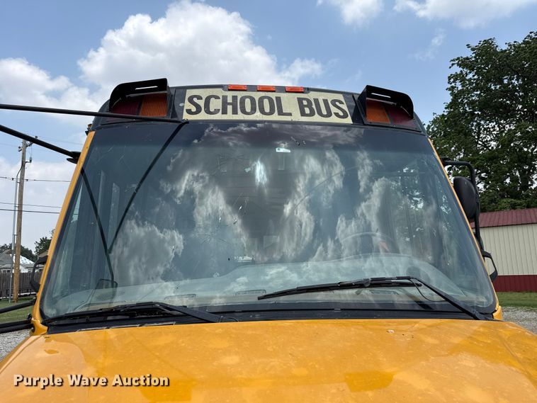 image for item ET6213 2018 Freightliner B2 school bus