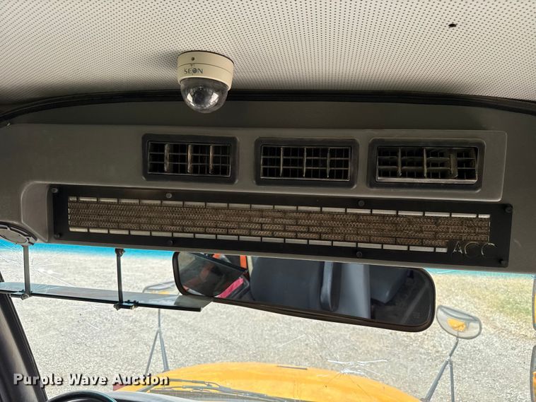 image for item ET6213 2018 Freightliner B2 school bus