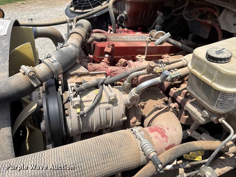 image for item ET6213 2018 Freightliner B2 school bus