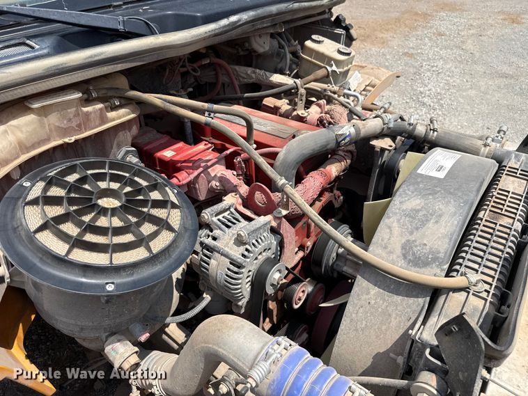 image for item ET6213 2018 Freightliner B2 school bus