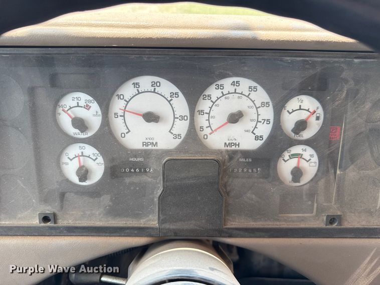 image for item ET6214 2003 International 3000IC school bus