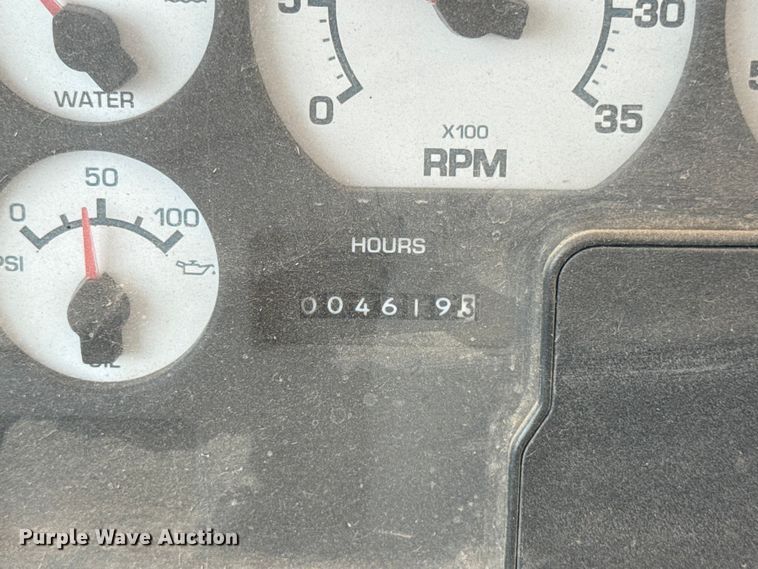 image for item ET6214 2003 International 3000IC school bus