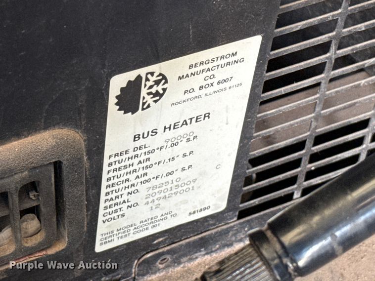 image for item ET6214 2003 International 3000IC school bus