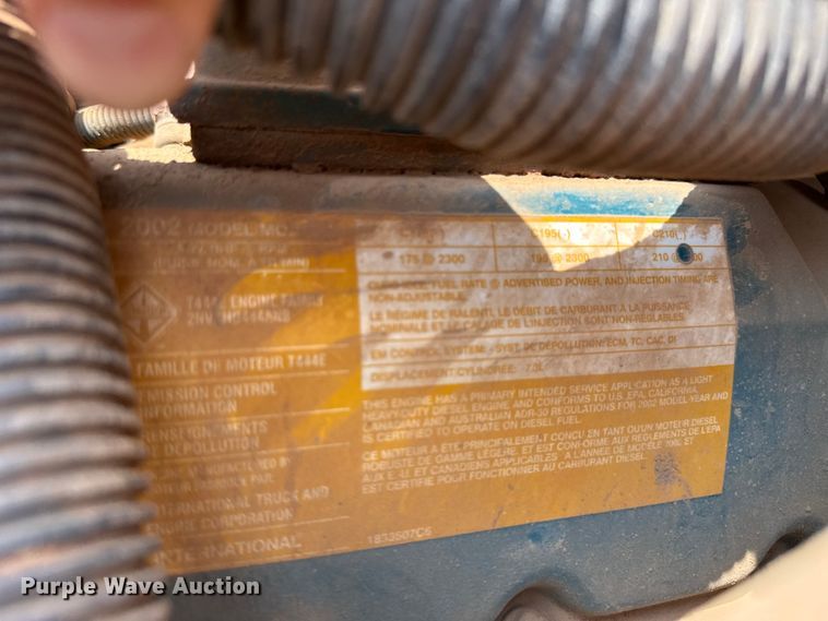 image for item ET6214 2003 International 3000IC school bus
