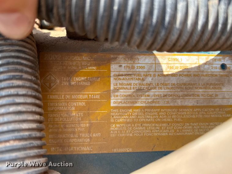 image for item ET6214 2003 International 3000IC school bus