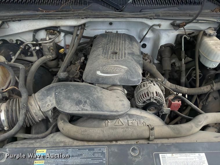 image for item ET6247 2006 Chevrolet Silverado 2500HD Ext. Cab pickup truck