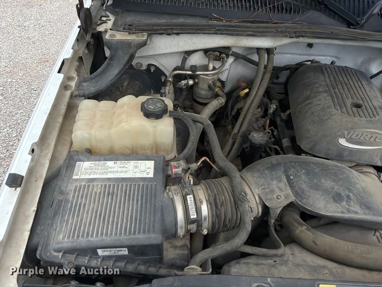 image for item ET6247 2006 Chevrolet Silverado 2500HD Ext. Cab pickup truck