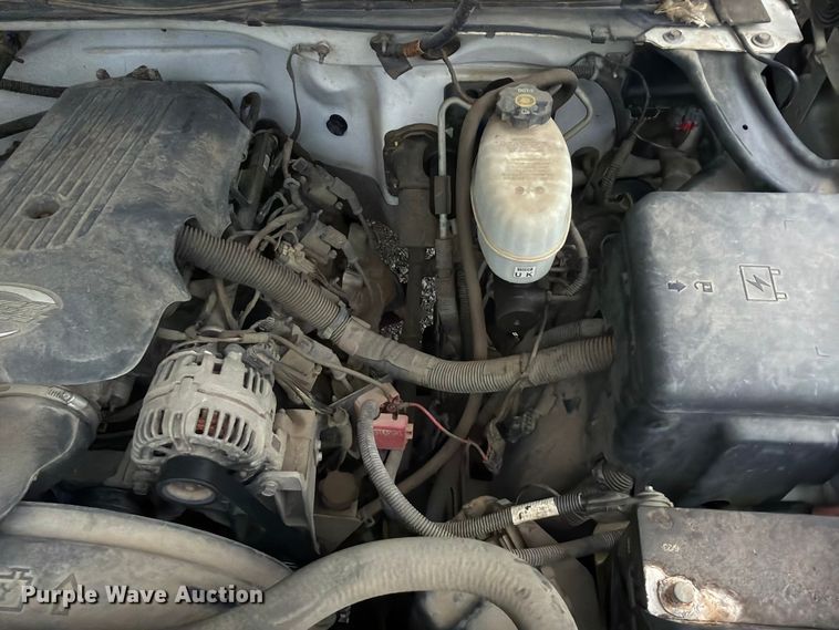 image for item ET6247 2006 Chevrolet Silverado 2500HD Ext. Cab pickup truck